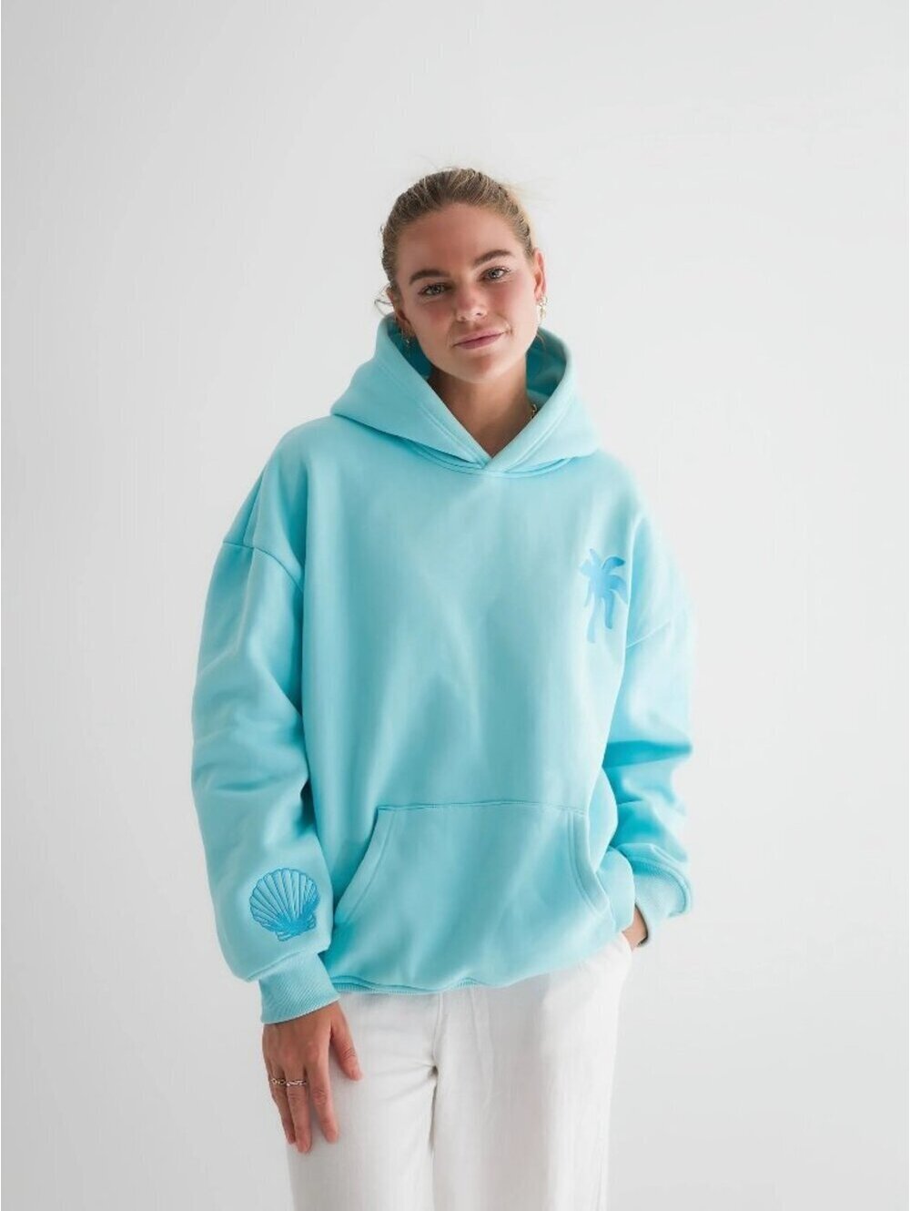Pink Palm Puff Hawaii Hibiscus Hoodie in Aquamarine, Size Medium